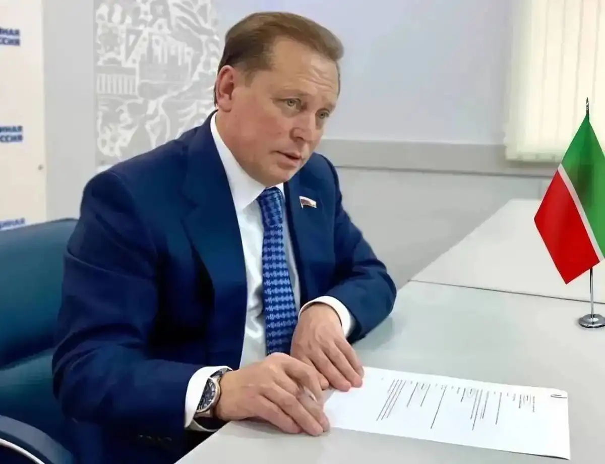 Айдар Метшин ведёт прием граждан