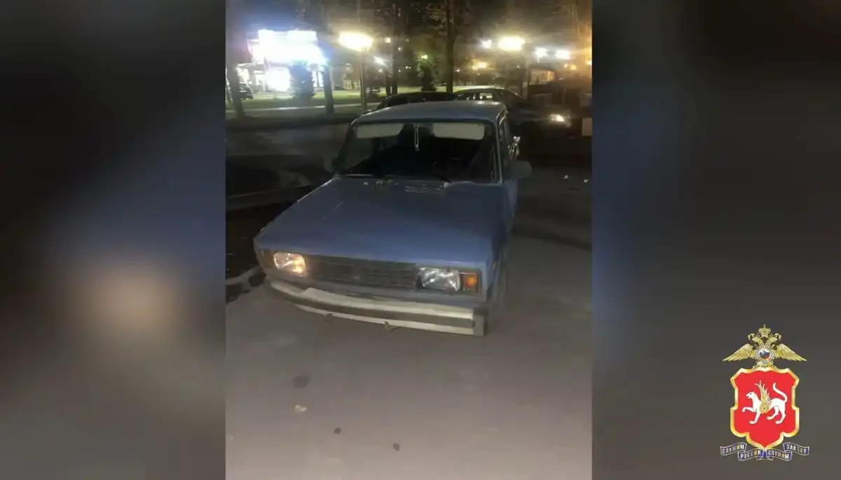 автомобиль "пятерка" ВАЗ 21053