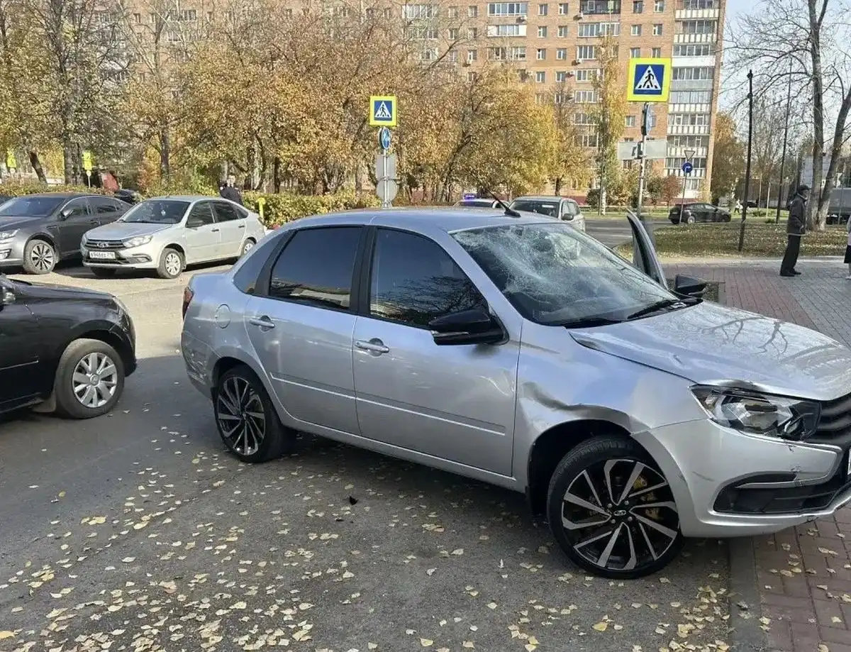 автомобиль Лада Гранта