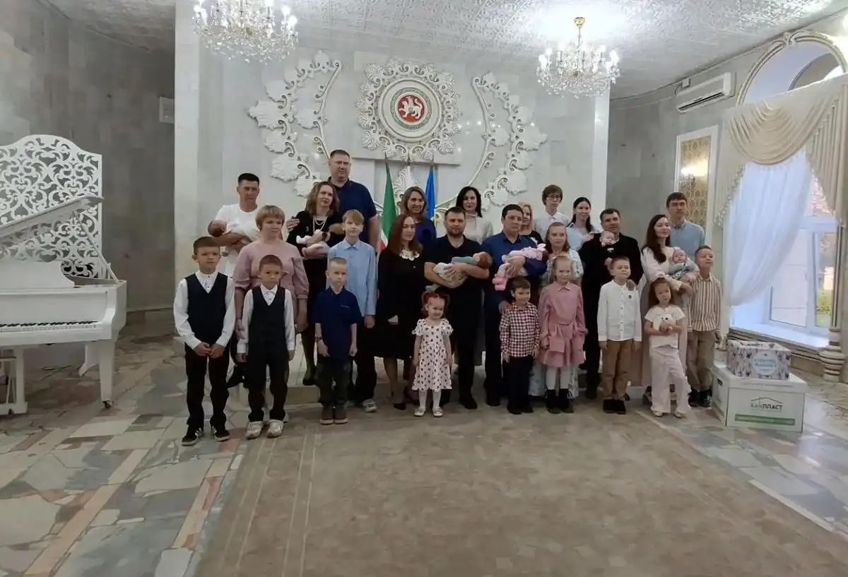 многодетные семьи получили удостоверения