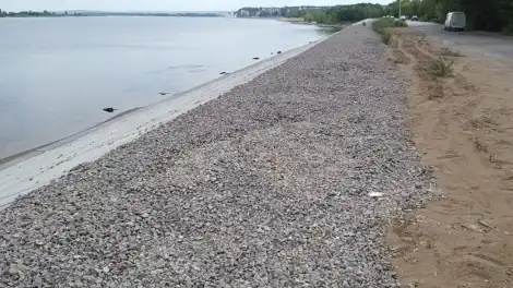 Дамба в поселке Красный Ключ в Нижнекамске