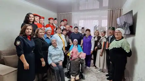 поздравляют Магинур Загрутдинову