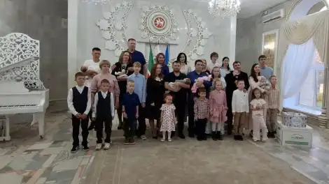 многодетные семьи получили удостоверения